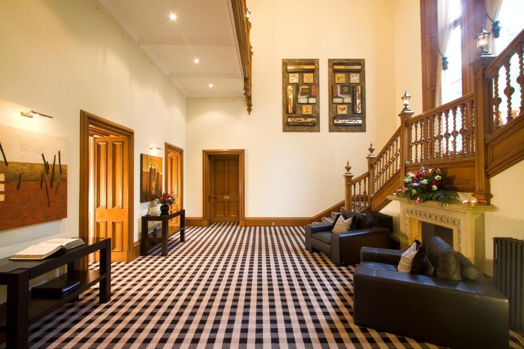 Kinnettles Castle Форфар Экстерьер фото